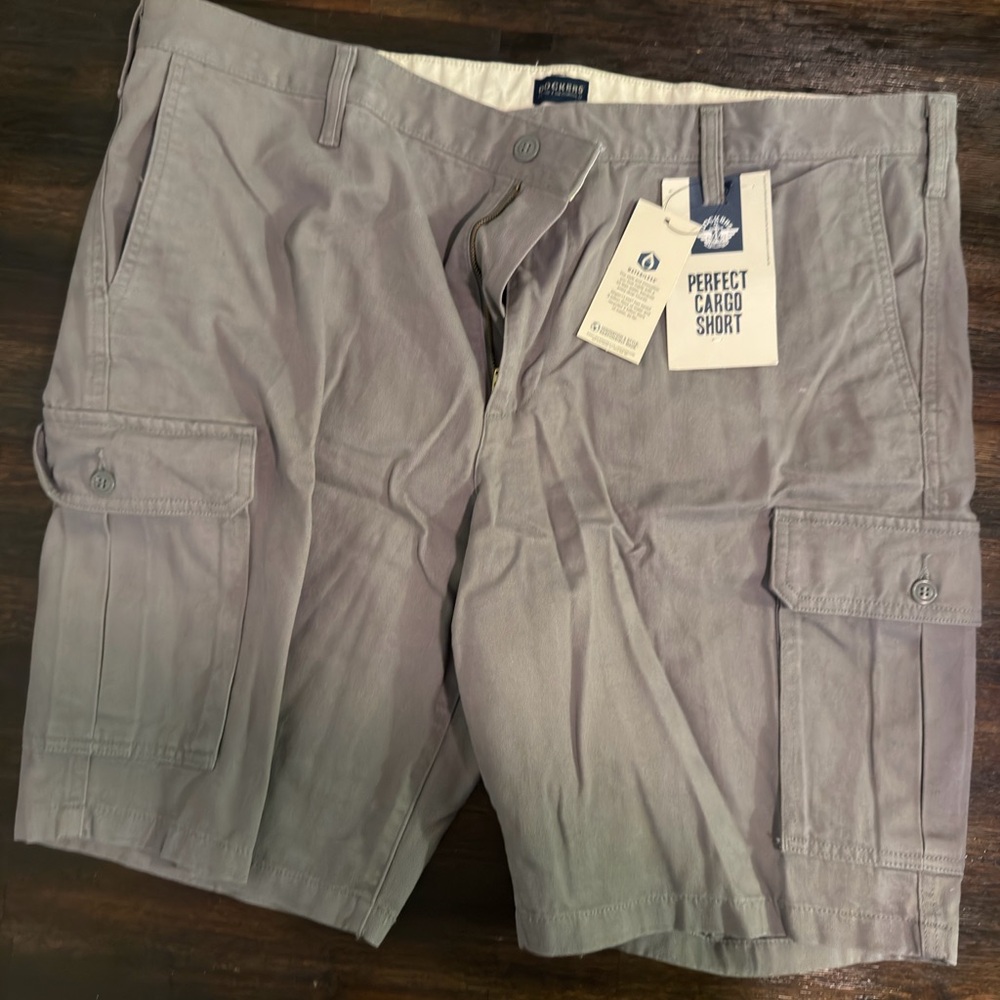 Dockers Men's Cargo Shorts in Light Gray